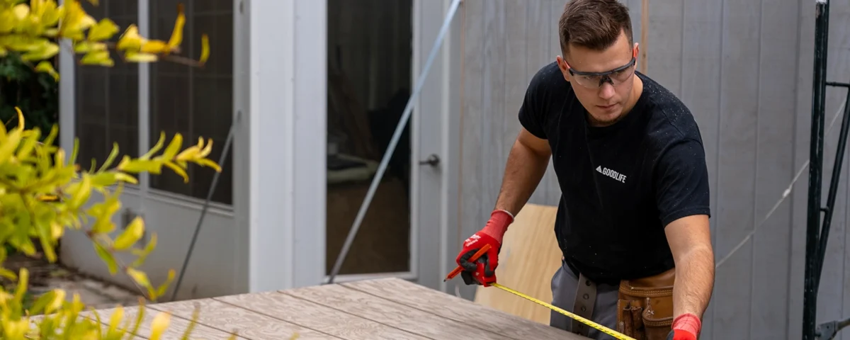 is it expensive to repair siding